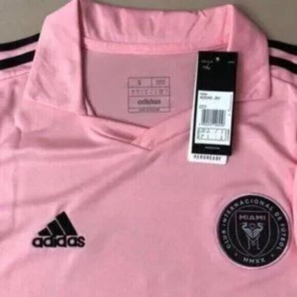 Kids - 2023 Inter Miami Home #10 Messi Soccer Jersey and Shorts Set - Picture 8 of 8